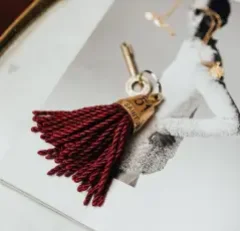 pompon-tassel-bourgogne-dore